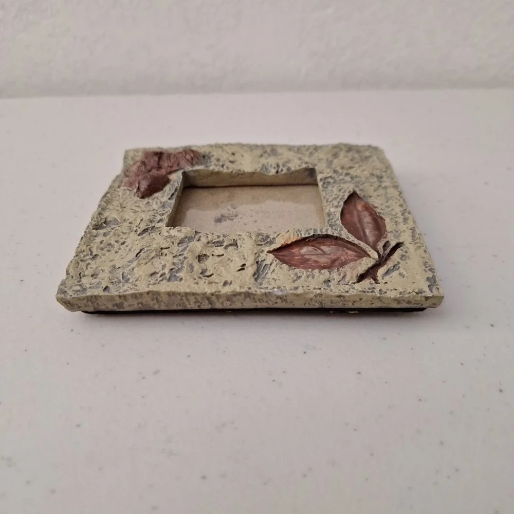 Vintage Photo Frame Faux Cracked Look Stone Leaves Nature 4 x 4.5 Table Top